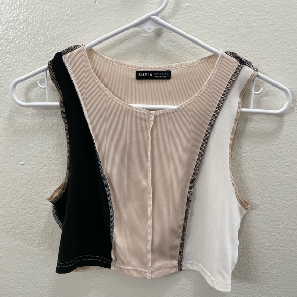 SHEIN Tops - SHEIN Cropped Top